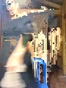 Snapshot of lusy-000 chatting on October 1, 2025, 2:38 am lusy-000 online show from October 1, 2025, 2:38 am