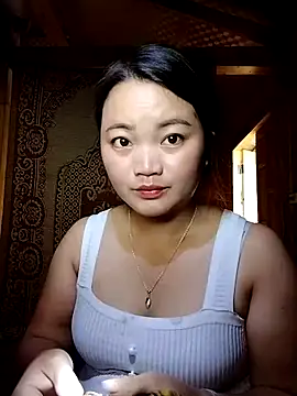 Snapshot of lusy-000 chatting on October 16, 2025, 2:42 am lusy-000 online show from October 16, 2025, 2:42 am