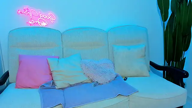 JessicaSky  online show from March 20, 2026, 7:37 pm