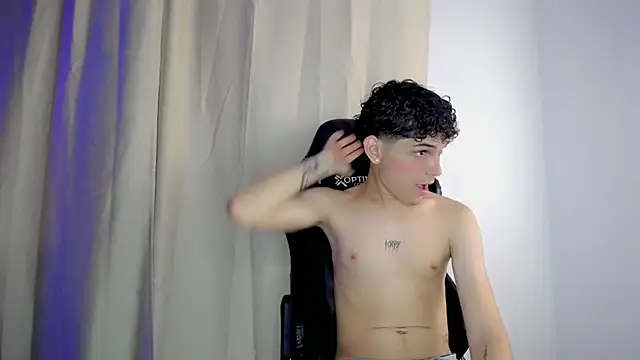 Snapshot of dilan_hott_ chatting on October 25, 2025, 8:31 pm dilan hott online show from October 25, 2025, 8:31 pm