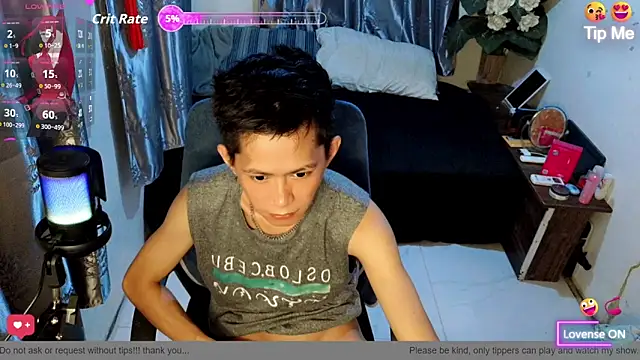 Snapshot of Skinny_CumLoader69 chatting on June 12, 2026, 9:07 am Skinny CumLoader69 online show from June 12, 2026, 9:07 am