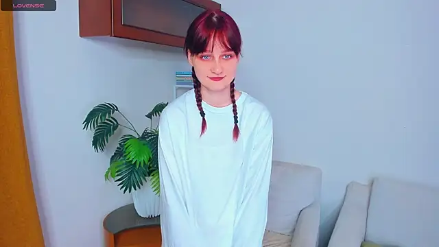 Snapshot of KatyKufel chatting on October 11, 2025, 6:53 pm KatyKufel online show from October 11, 2025, 6:53 pm