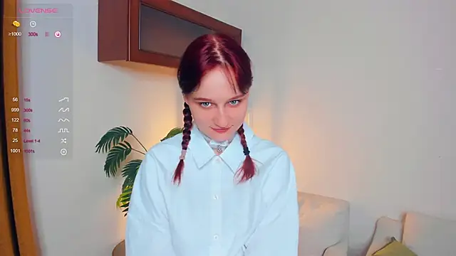 Snapshot of KatyKufel chatting on October 3, 2025, 6:53 pm KatyKufel online show from October 3, 2025, 6:53 pm