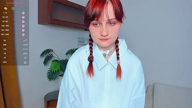 Snapshot of KatyKufel chatting on September 20, 2025, 6:46 pm KatyKufel online show from September 20, 2025, 6:46 pm