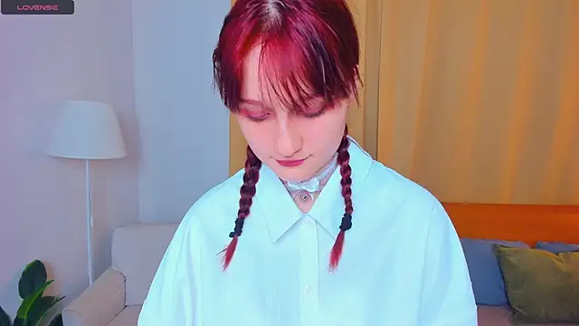 Snapshot of KatyKufel chatting on October 21, 2025, 6:40 pm KatyKufel online show from October 21, 2025, 6:40 pm