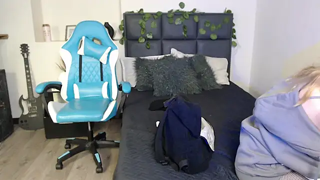 Snapshot of Amnesia_ chatting on September 26, 2025, 1:07 pm Amnesia online show from September 26, 2025, 1:07 pm