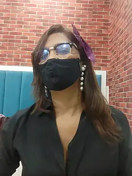 HORNYJANNU online show from April 30, 2026, 6:59 pm