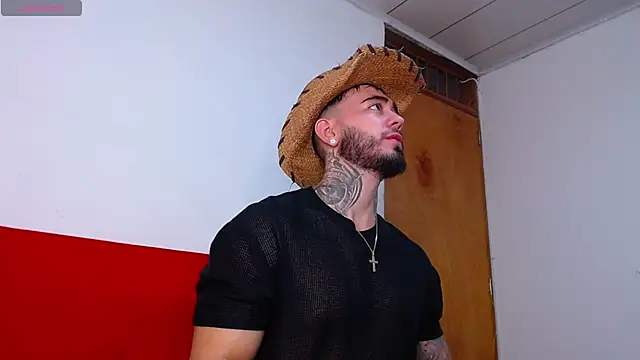 tommyblessd1 online show from September 8, 2025, 6:18 pm