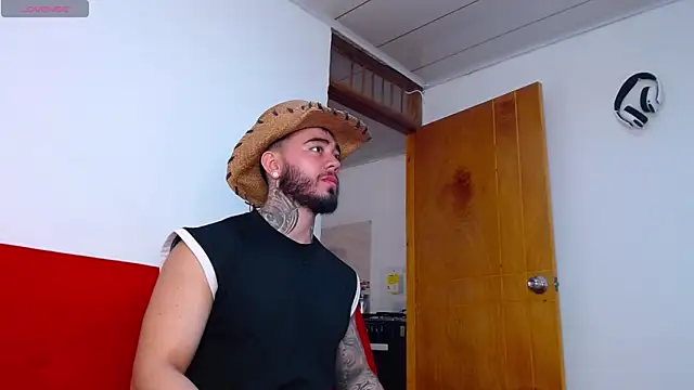 tommyblessd1 online show from September 19, 2025, 1:15 pm