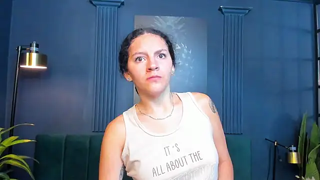 Snapshot of aliceandsia chatting on October 30, 2025, 4:44 am aliceandsia online show from October 30, 2025, 4:44 am