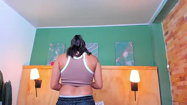 Snapshot of aliceandsia chatting on November 12, 2025, 7:40 pm aliceandsia online show from November 12, 2025, 7:40 pm