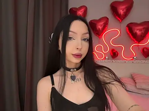 Lina Thornton  online show from July 25, 2026, 2:12 pm