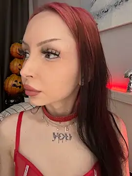 Lina Thornton  online show from November 29, 2025, 3:34 pm