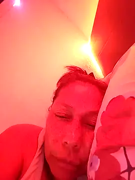 Naomi-Mature online show from December 2, 2025, 7:26 pm