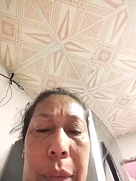 Naomi-Mature online show from April 15, 2026, 9:26 am