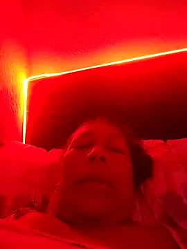 Naomi-Mature online show from April 8, 2026, 9:11 am