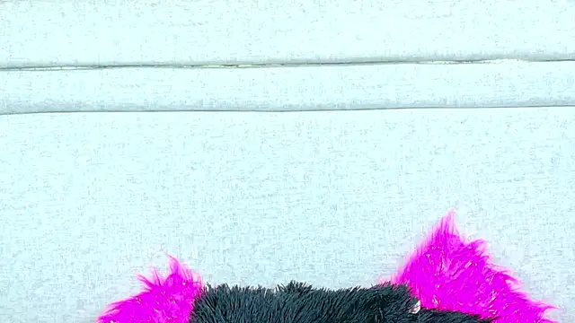 SharaRous online show from November 24, 2025, 12:05 pm