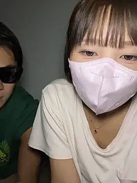 erokami36 online show from October 9, 2025, 4:51 pm