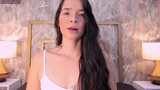 Snapshot of DannaBelucci chatting on September 27, 2025, 12:55 pm DannaBelucci online show from September 27, 2025, 12:55 pm