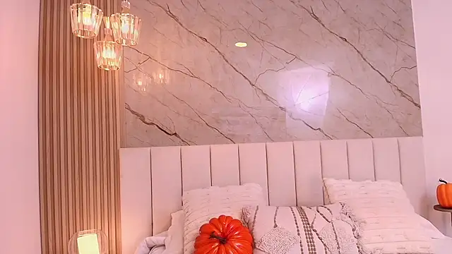 Snapshot of GraceMontgomery chatting on October 22, 2025, 1:43 pm GraceMontgomery online show from October 22, 2025, 1:43 pm