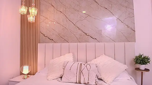 Snapshot of GraceMontgomery chatting on October 18, 2025, 1:13 pm GraceMontgomery online show from October 18, 2025, 1:13 pm