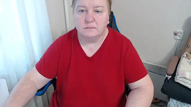 Snapshot of Bertie_Adeline chatting on December 23, 2025, 8:35 am Bertie Adeline online show from December 23, 2025, 8:35 am