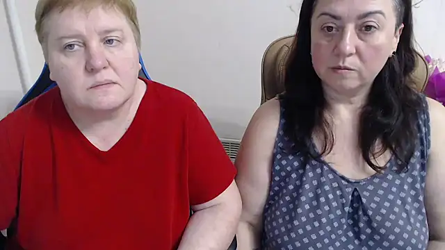 Snapshot of Bertie_Adeline chatting on December 16, 2025, 7:18 pm Bertie Adeline online show from December 16, 2025, 7:18 pm