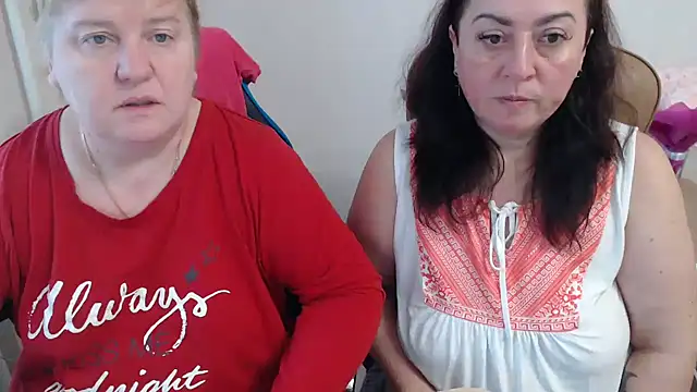 Snapshot of Bertie_Adeline chatting on November 7, 2025, 7:24 am Bertie Adeline online show from November 7, 2025, 7:24 am