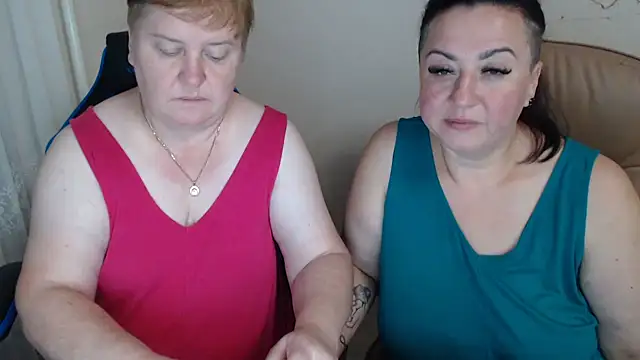 Snapshot of Bertie_Adeline chatting on September 18, 2025, 7:17 pm Bertie Adeline online show from September 18, 2025, 7:17 pm