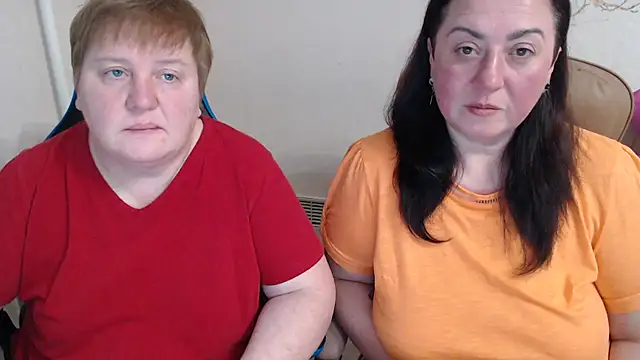 Snapshot of Bertie_Adeline chatting on January 13, 2026, 5:28 pm Bertie Adeline online show from January 13, 2026, 5:28 pm