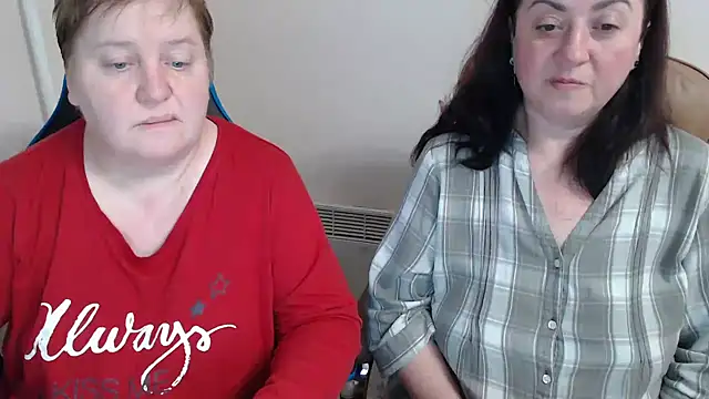 Snapshot of Bertie_Adeline chatting on January 11, 2026, 9:00 pm Bertie Adeline online show from January 11, 2026, 9:00 pm