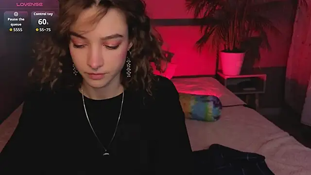 Snapshot of __grace__ chatting on October 10, 2025, 10:38 am   grace   online show from October 10, 2025, 10:38 am