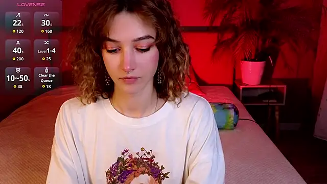 Snapshot of __grace__ chatting on September 17, 2025, 10:28 am   grace   online show from September 17, 2025, 10:28 am