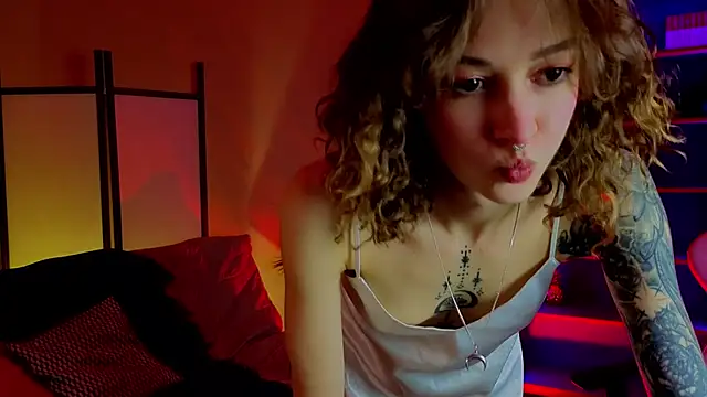 Snapshot of __grace__ chatting on October 20, 2025, 3:23 pm   grace   online show from October 20, 2025, 3:23 pm