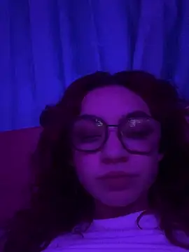 Snapshot of Red_kytty6 chatting on September 15, 2025, 4:57 am Red kytty6 online show from September 15, 2025, 4:57 am