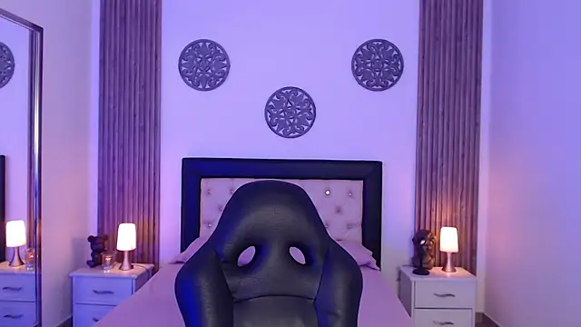 Snapshot of Red_kytty6 chatting on October 6, 2025, 8:20 pm Red kytty6 online show from October 6, 2025, 8:20 pm