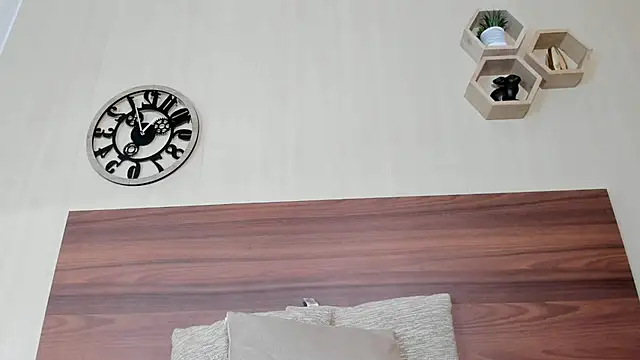 AnnyKitty  online show from September 19, 2025, 4:05 am