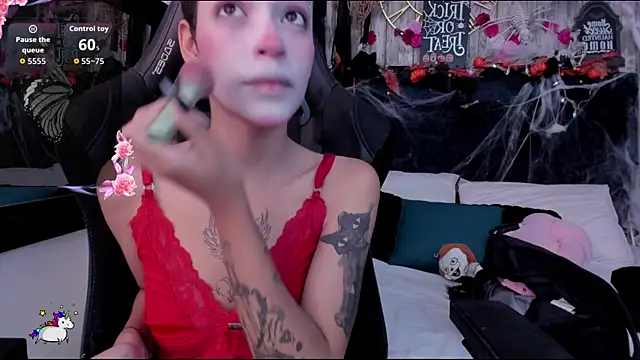 AnnyKitty  online show from October 20, 2025, 9:04 pm