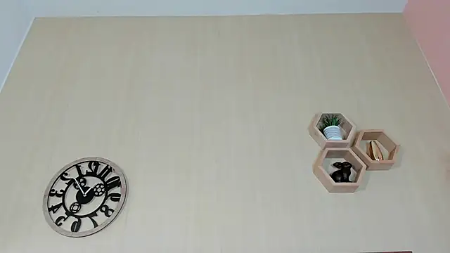 AnnyKitty  online show from September 29, 2025, 4:08 am