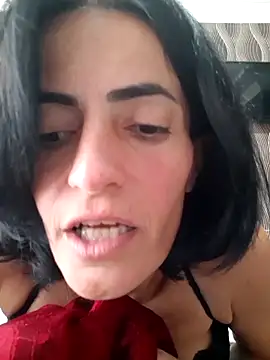 Gecenin Kralicesi online show from November 11, 2025, 9:37 am