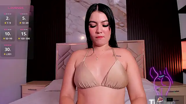 MiaaFarrel online show from October 15, 2025, 6:27 pm