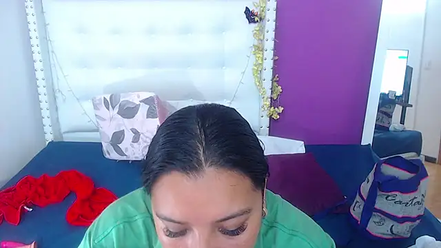 fat naughtyass online show from November 25, 2025, 2:06 pm