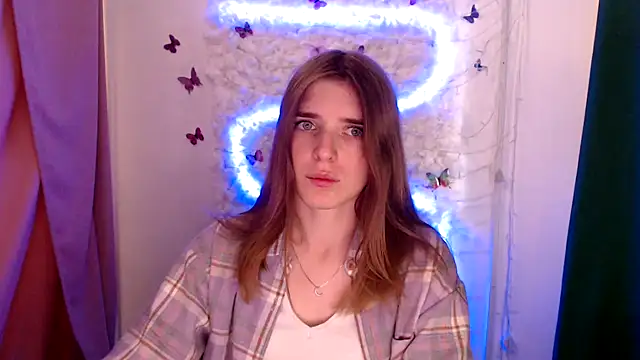 Snapshot of JuiceLips__ chatting on September 23, 2025, 7:15 am JuiceLips online show from September 23, 2025, 7:15 am