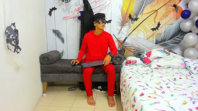 Holdme Hot online show from October 17, 2025, 3:10 am