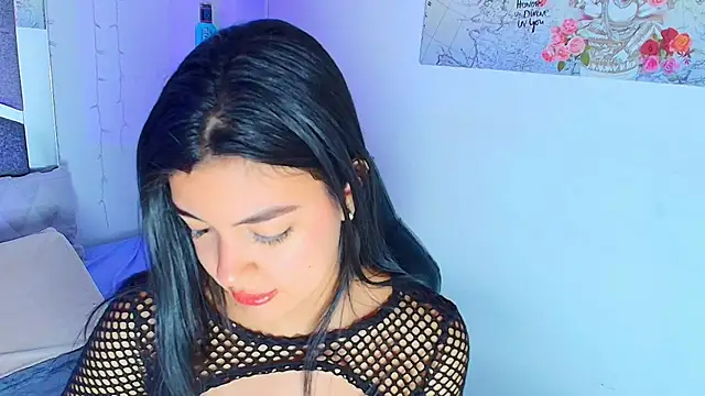 jennifer Scot online show from September 20, 2025, 3:28 pm