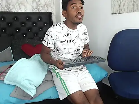 Snapshot of Adam_Morgan2 chatting on September 26, 2025, 7:04 am Adam Morgan2 online show from September 26, 2025, 7:04 am