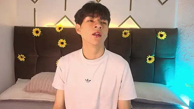 AleAurarashi online show from April 14, 2026, 11:15 am