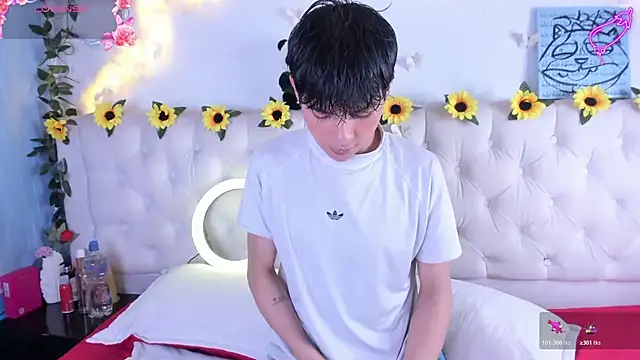 AleAurarashi online show from January 13, 2026, 1:20 am