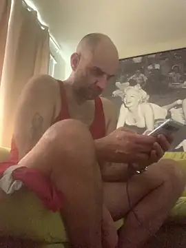 Hothotboyg online show from March 22, 2026, 5:47 pm