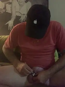 Hothotboyg online show from October 24, 2025, 1:21 pm